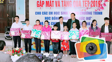 The Tet gifting ceremony for the children "Horizon Dream" and the Phu Hoa’s Orphanage