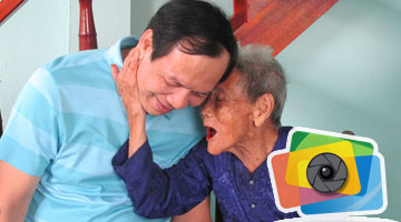 Gratitude house handover ceremony for Vietnamese Heroic Mother Nguyen Thi Tan