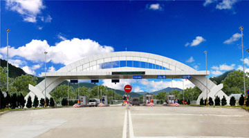 Pho Khanh toll station (Duc Pho) officially in operation from 18-04-2012