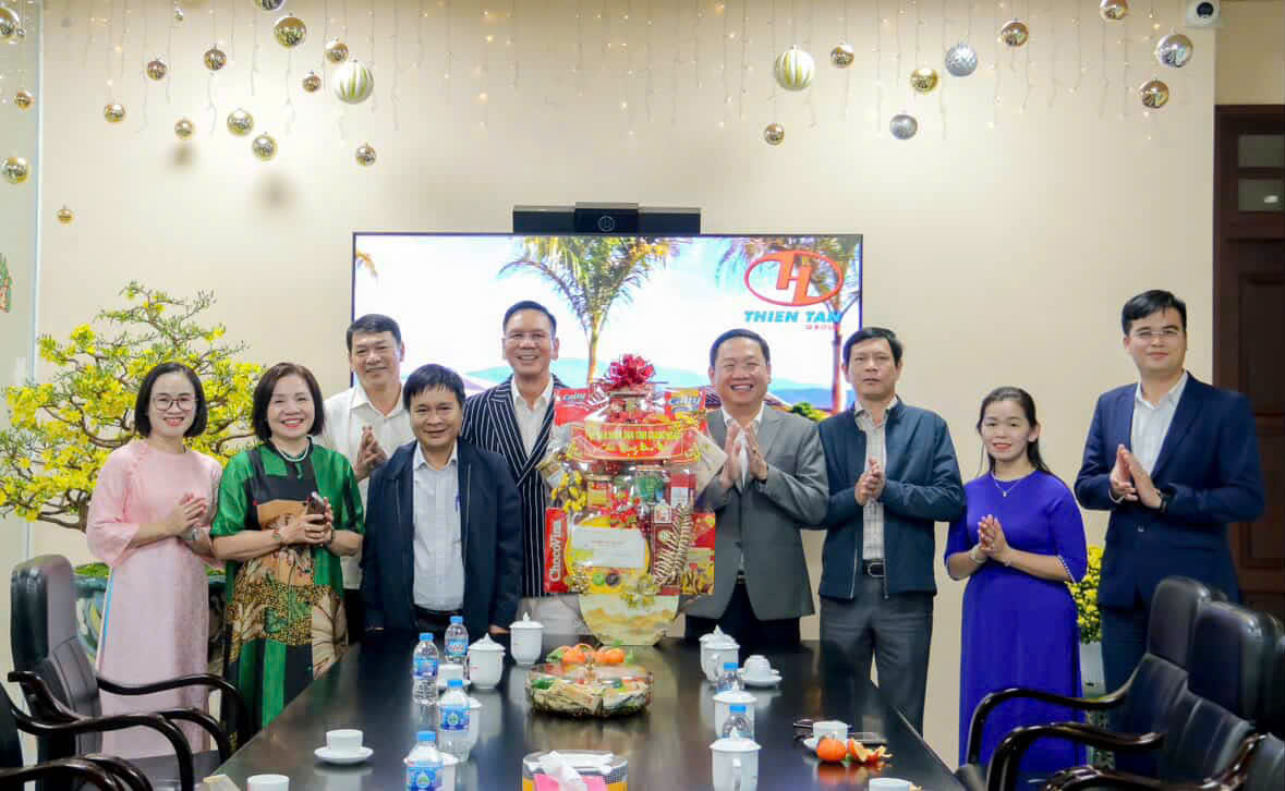 QUANG NGAI PROVINCIAL PEOPLE'S COMMITTEE LEADERS VISIT AND EXTEND NEW YEAR WISHES TO THIEN TAN GROUP FOR THE SPRING OF 2026