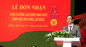 Entrepreneur Huỳnh Kim Lập was honorably awarded the title Hero of Labour